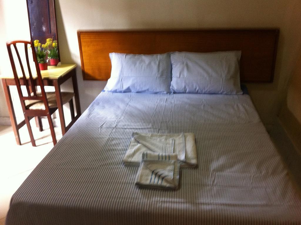 Inn Del Rey 2*