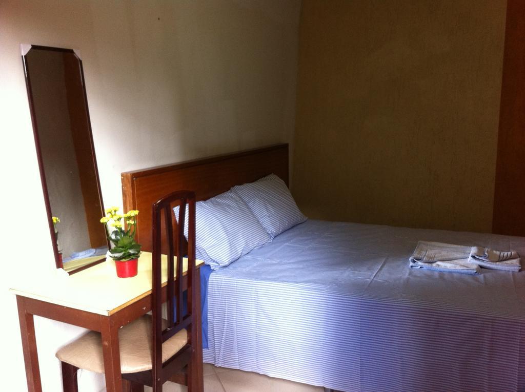 Inn Del Rey 2*
